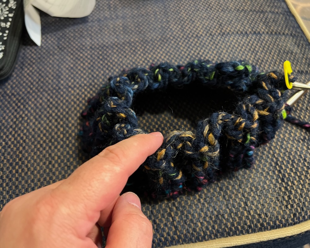 Knitting needles and yarn